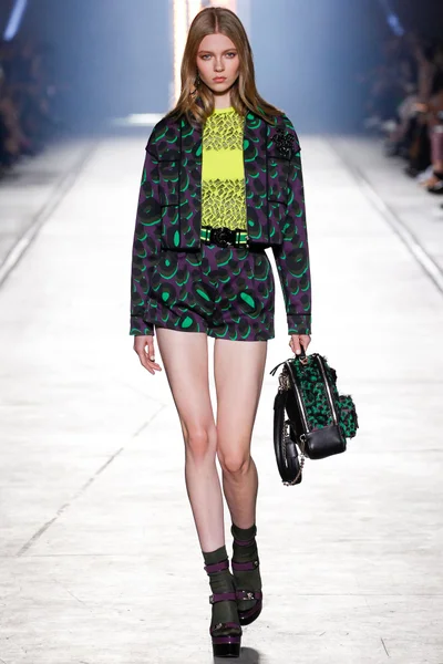 Look 33